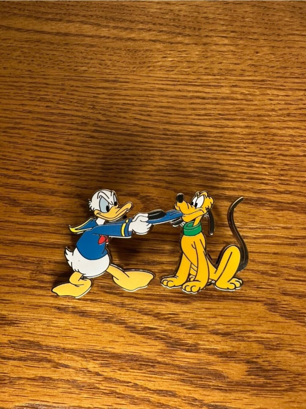 Disneyland Paris Disney Donald Duck Pluto Pin DLRP Enamel Collectible